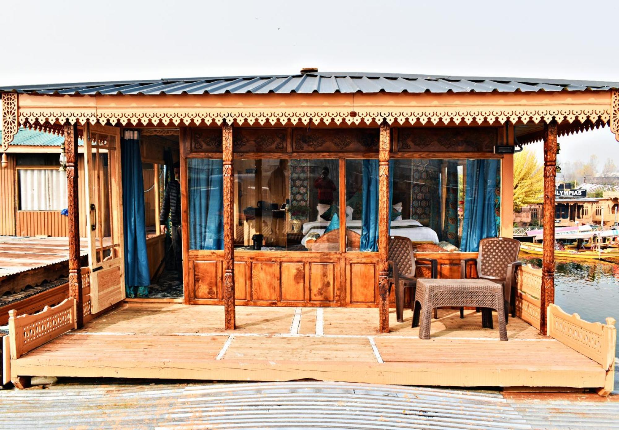 Heritage Amina Group Of Houseboats Hotel Srīnagar Buitenkant foto